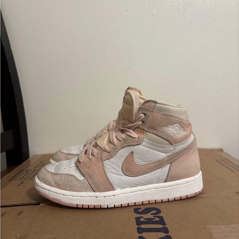 Size 5.5W/4M - Nike Jordan 1 Retro High OG Sneakers 'Washed Pink' - FD2596 600